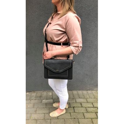 LULU - MIŚ czarna modna skórzana torebka listonoszka klapa dżety z misiem
