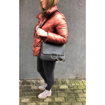 -33% FIRENZE BAGS czarna klasyczna skórzana torebka listonoszka łańcuszek