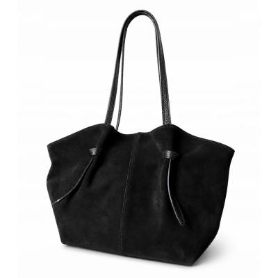 - Czarna zamszowa torebka shopper ZAMSZ NATURALNY Vera Pelle