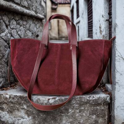 - Bordowa zamszowa torebka shopper burgund ZAMSZ NATURALNY Vera Pelle