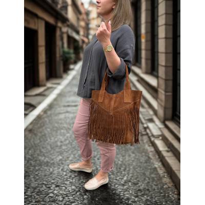 - Brązowa zamszowa torebka frędzle shopper boho brąz ZAMSZ NATURALNY A4