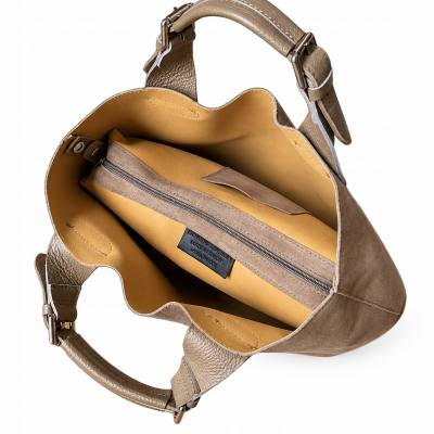 - Cappuccino zamszowa torebka shopper taupe ZAMSZ NATURALNY Vera Pelle