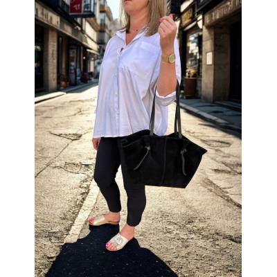 - Czarna zamszowa torebka shopper ZAMSZ NATURALNY Vera Pelle