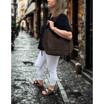 - Czekoladowa zamszowa torebka shopper worek XL ZAMSZ NATURALNY Vera Pelle A4