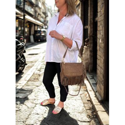 - Cappuccino taupe torebka zamszowa Vera Pelle listonoszka boho frędzle zamsz