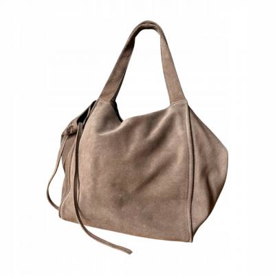 - Cappuccino beżowa zamszowa torebka shopper worek XL ZAMSZ NATURALNY Vera Pelle A4