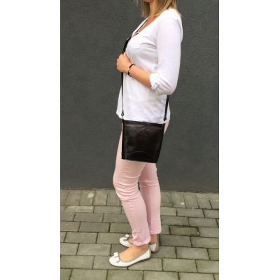 Vera Pelle - Włoska beżowa nude klasyczna skórzana listonoszka