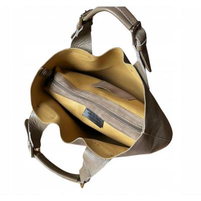 - Cappuccino zamszowa torebka shopper taupe ZAMSZ NATURALNY Vera Pelle